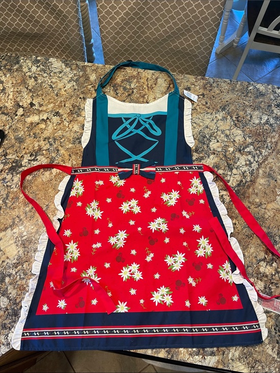 Disney Parks Other - Disney Parks Epcot Germany Floral Apron German NWT